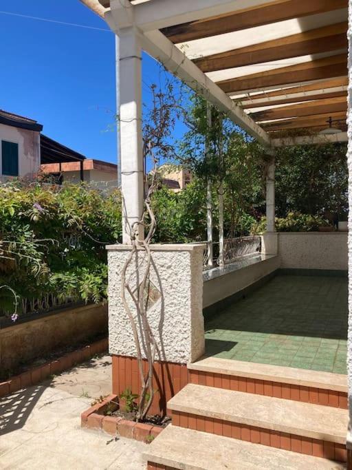 Villa Orlando Mondello Palermo Eksteriør billede