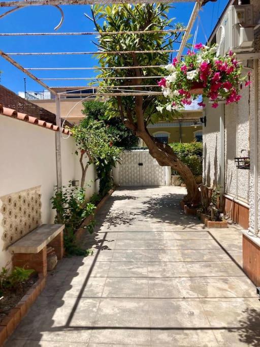 Villa Orlando Mondello Palermo Eksteriør billede